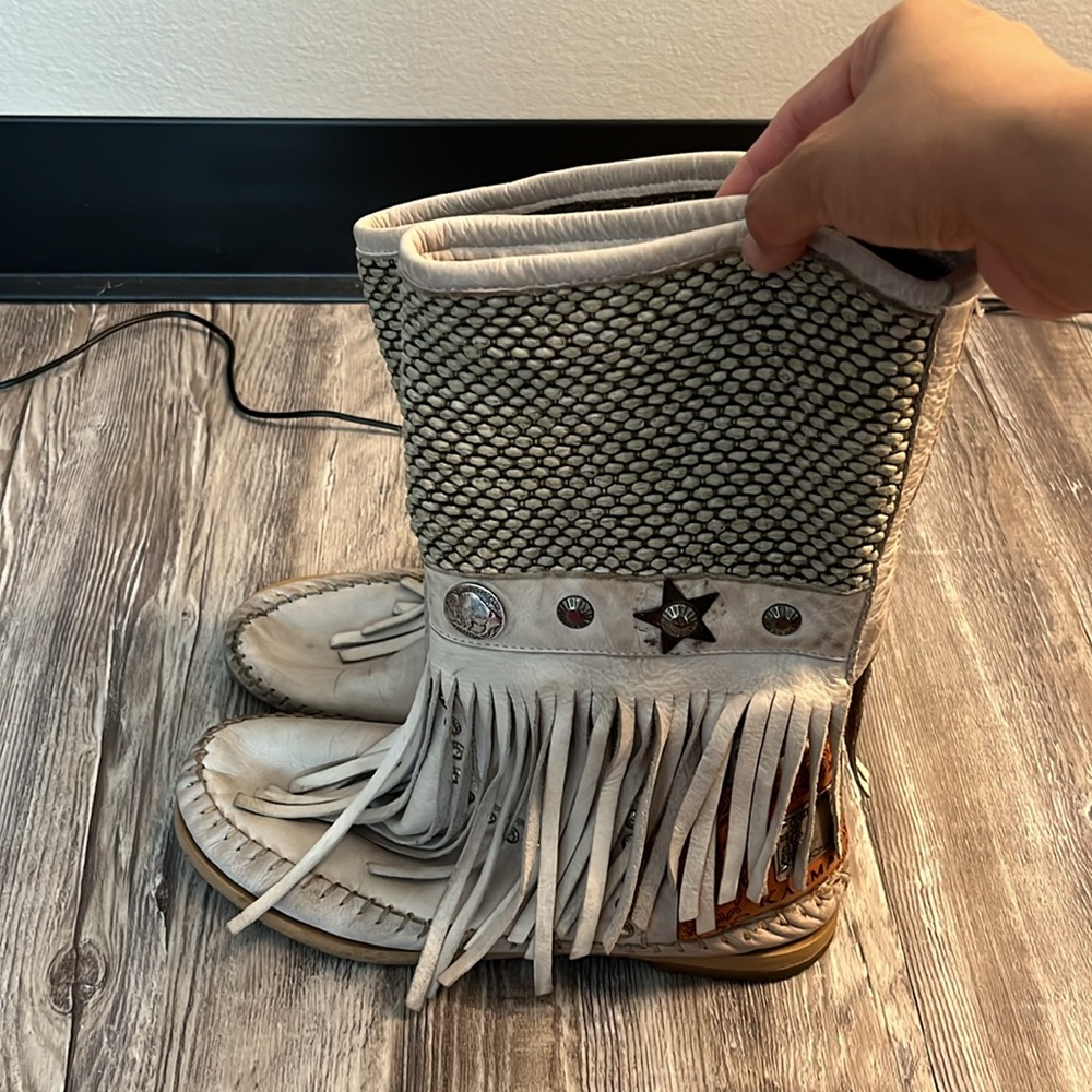Women's Fringe Moccasin Boots in Off-White